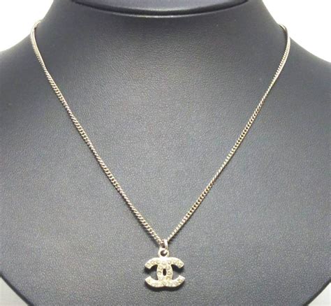 chanel necklace.